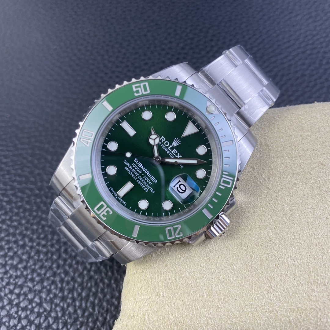 SUBMARINER 1:1 BEST VERSION GREEN DIAL