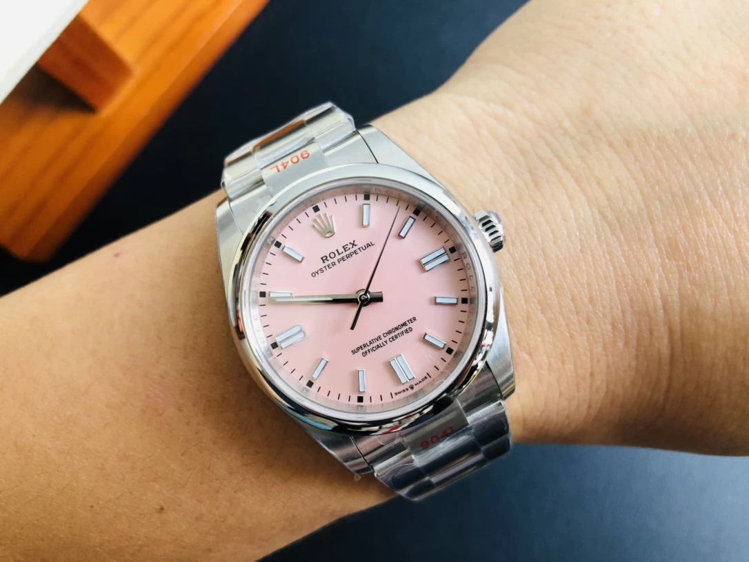 OYSTER PERPETUAL 124300 41MM1:1 BEST EDITION  PINK DIAL