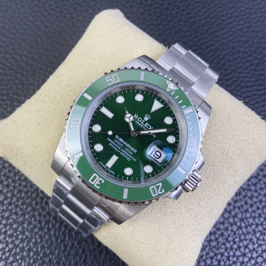 SUBMARINER 1:1 BEST VERSION GREEN DIAL