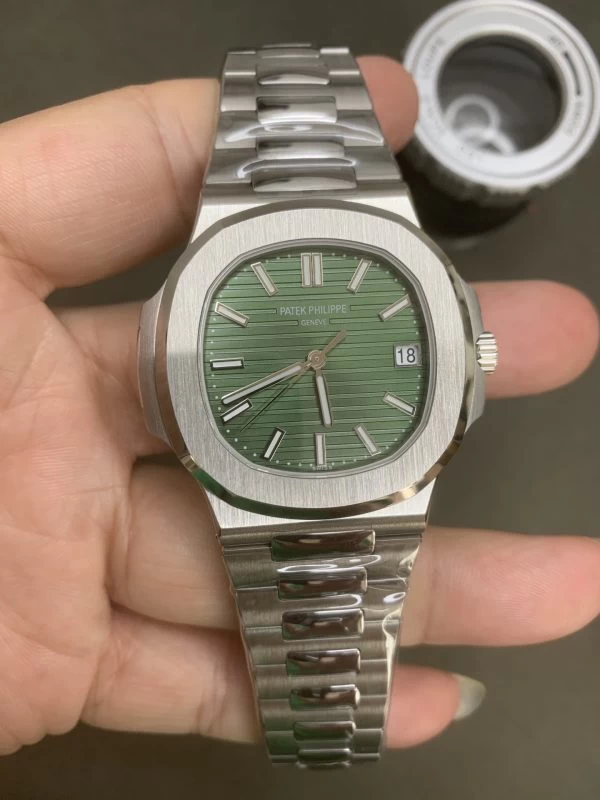 NAUTILUS 40MM 5711 1:1 BEST EDITION GREEN DIAL