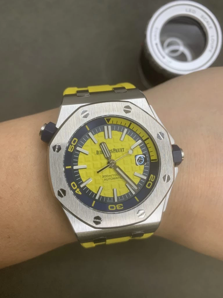 ROYAL OAK OFFSHORE DIVER 2017 YELLOW 15710  1:1 BEST EDITION