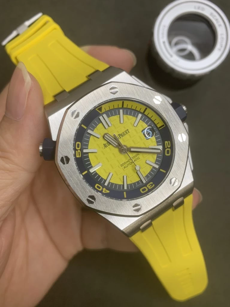 ROYAL OAK OFFSHORE DIVER 2017 YELLOW 15710  1:1 BEST EDITION