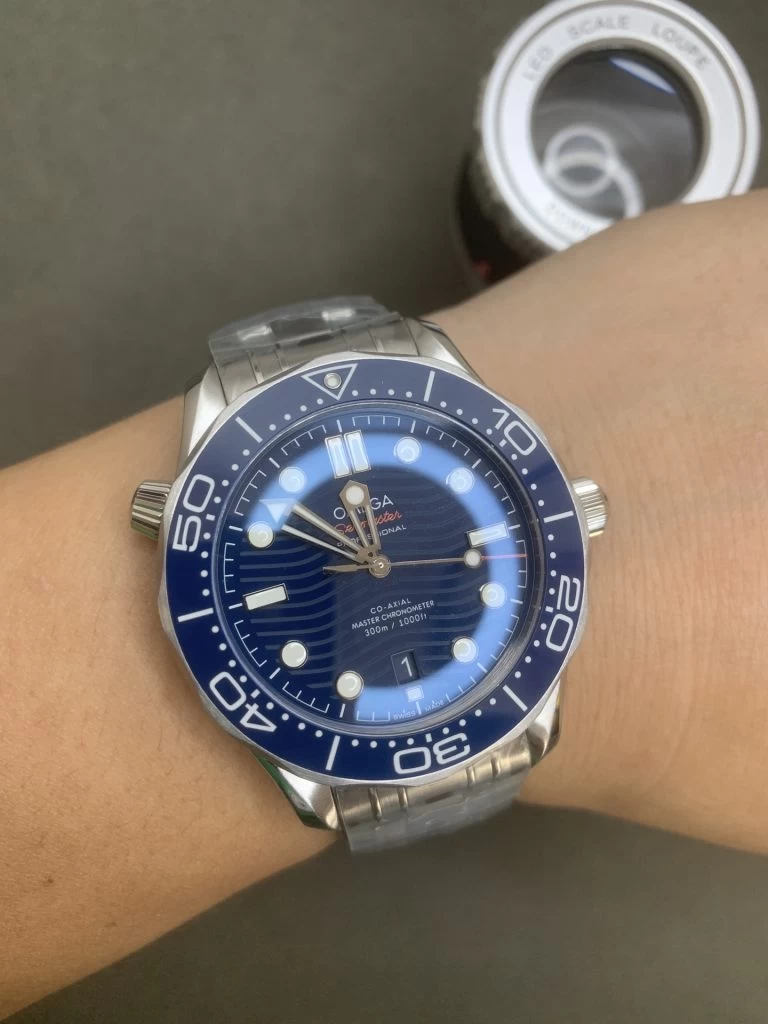 SEAMASTER DIVER 300M 1:1 BEST EDITION BLUE DIAL