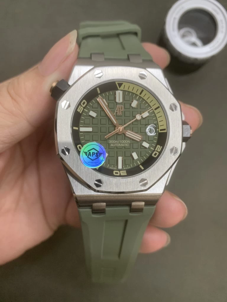 ROYAL OAK OFFSHORE DIVER 15720 1:1 BEST EDITION GREEN DIAL