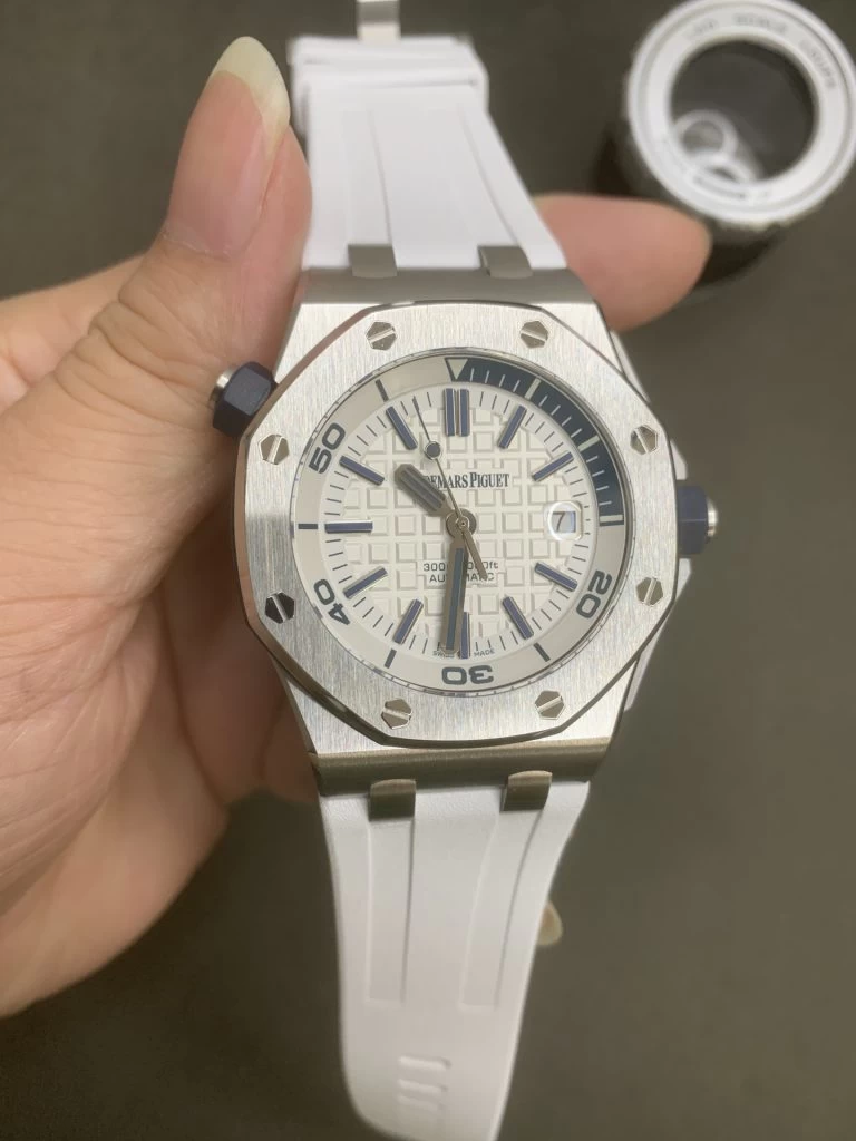 ROYAL OAK OFFSHORE DIVER 15710 1:1 BEST EDITION WHITE DIAL