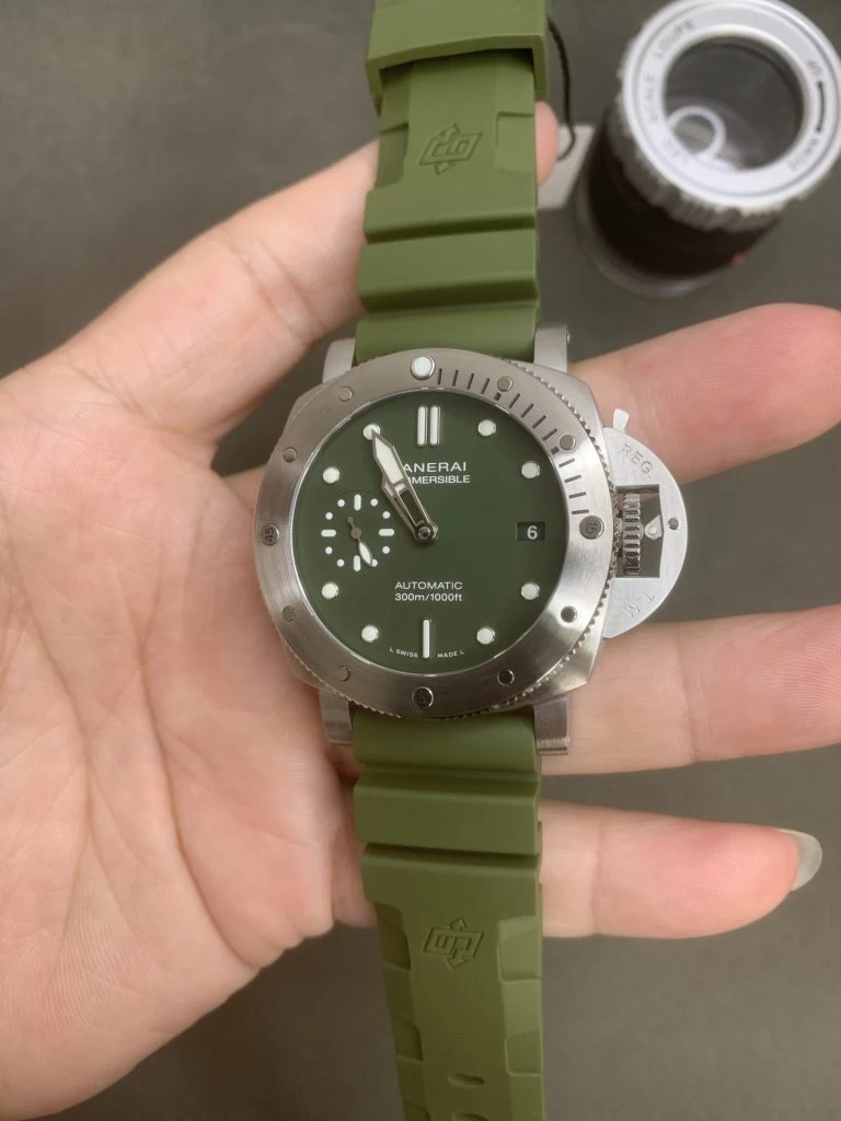 PAM1055 Luminor Submersible 42mm Verde Militare 1:1 Best Edition